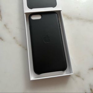 Apple IPhone SE Leather Case Black